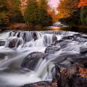 Dopoludnie na Infovojne s Adrianom 19.10.2022