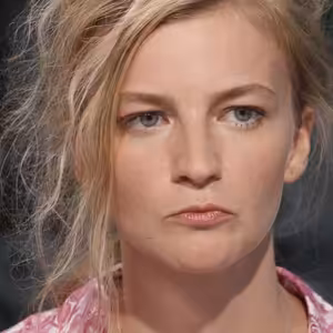 Smrt nemusíme pochopit, ale přijmout. Zajímala mě absurdita bytí a nebytí, říká Faulerová