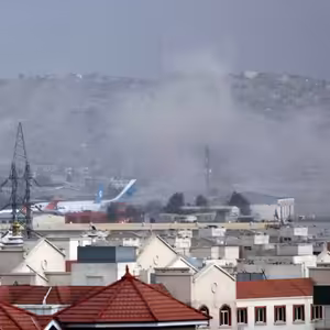 Výbuchy v Kábulu? Čím dříve evakuace skončí, tím lépe, nepovede se odvézt všechny, říká Tureček