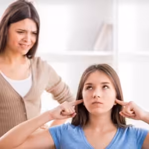 SENDVIČ (Rodinné nervy)