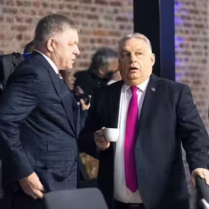 Tabery, Šimečka: Orbán je Castro krajní pravice. Co by jeho konec znamenal pro Fica a Babiše?