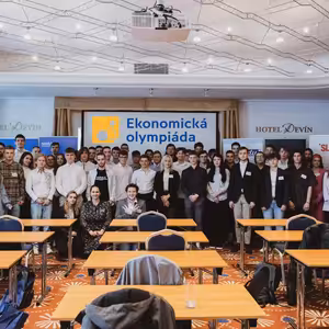 INESS na DNES #90: Finále 6. ročníka EO: Kto sú najšikovnejší mladí ekonómovia?