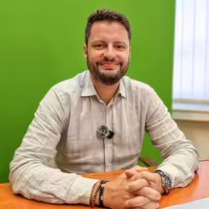 Prezidentova kudla do zad vládě. Zpochybnil jejich verzi bitcoinu. Rekordní dluhy. | Čau Praho #139