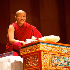 Existuje osvícení nebo je to také jen iluze? - Dzongsar Jamyang Khyentse odpovídá na tuto a dalších 16 všetečných otázek