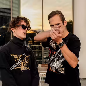 HNGR - FLOWERS FEAT. REI$ER (PROD. BY DVNEK)