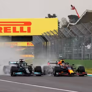 Nedělní InstaPokec z Imoly: Russell na pranýři