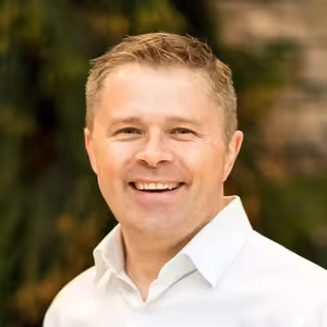 Live lecture on An Evidence-Based Approach to Understanding Resistance Training with Professor Stuart Phillips