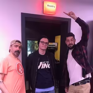 Rodan: Nejdřív si sundám brýle, pak až můžu psát texty