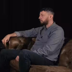 Bez fráz #6: Ako bojuje Michal Trnka s dezinformáciami a kam investuje rodinný majetok