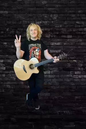 HVĚZDNÝ HOST ROCK RADIA: MÁRDI