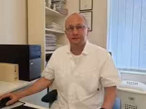 Klidně je možné, že budou na jednotky intenzivní péče umisťováni psychiatři nebo dermatologové, říká předseda předseda Sdružení ambulantních specialistů Zorjan Jojko