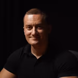 Zdravé jídlo bez extrémů: Jak (ne)řešit výživu s Lukášem Roubíkem