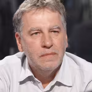 Touha bydlet ve vlastním je dědictví komunismu. Zdražování bytů je ale alarmující, říká Niedermayer