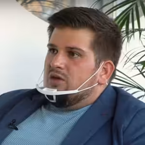 Hacker Zdravia: Pri rehabilitácii v nemocnici si zažil muky. Dnes mení úroveň fyzioterapie na Slovensku