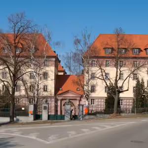 Kounicovy koleje 2. Popraviště