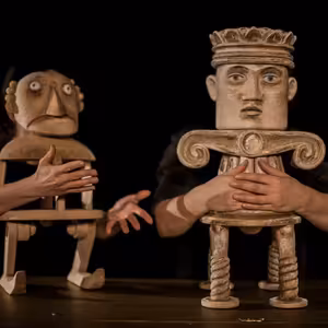 10000 DonKichotů - Císařovy staré šaty 2