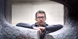 Svlékáme buňky donaha. Nápady čerpám u piva i v traktoru, říká imunolog, který vyvíjí terapii proti rakovině | Universitas