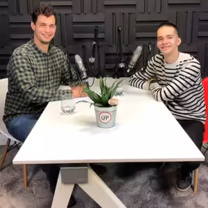 Herec Lukáš Frlajs: Celé je to o čakaní na telefónat, či príde prácovná ponuka. Momentálne žijem z Instagramu, ale rád by som sa ho vzdal