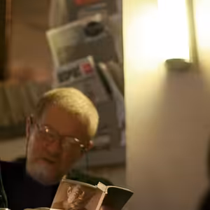 Tašo Andjelkovski, Café Fra 17. března 11