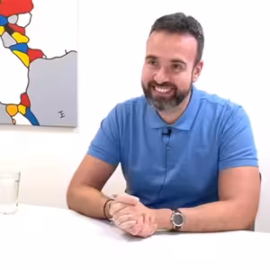 Jak bojovat s klimatickými změnami? Řasy na budovách spotřebují odpad a poskytnou potravu