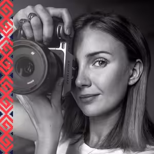 Mária Švarbová očarila svet fotkami starých slovenských plavární, fotila aj pre Apple