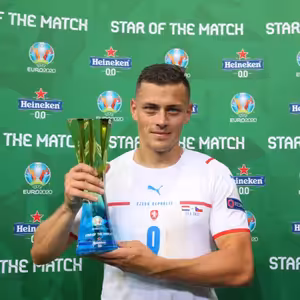 Jsme tam!!! ❤️❤️ Nevykvetlé tulipány a do Baku je to bohužel trochu Dán!