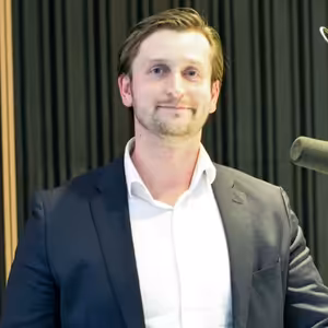 Martin Smatana - Neodkladná neurochirurgická starostlivosť na Kramároch... (Braňo Závodský Naživo)