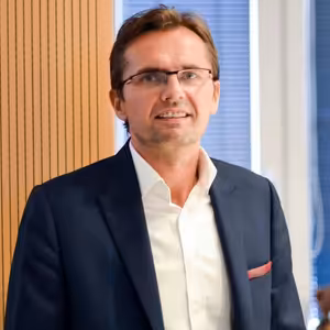 Ľubomír Galko - Za predlžovaním životnosti starých MiGov je podľa Galka biznis firiem