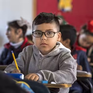 INESS do UCHA #37: Minuli 173 miliónov na vzdelávanie Rómov. Bez výsledku