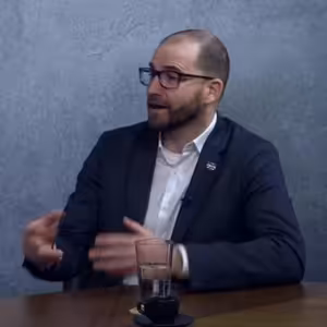 We Know How: Nesadnite podvodníkom na lep. Expert spoločnosti Visa radí, ako pri platbách zmenšiť riziká