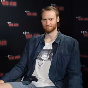 UPCE On Air: O basketbalu, studiu angličtiny a pobytu v USA s Martinem Roubem