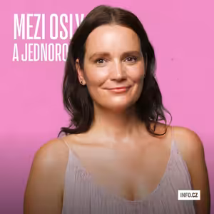 „V patnácti se mi tužka sama rozepsala v ruce. Myslela jsem, že šílím,“ říká Lucie Doležalová