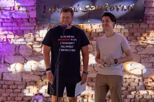 Nikdy nás nenapadlo, že by nás mohlo poslouchat milion lidí měsíčně, říká autor podcastu Brocast Adam Dunovský