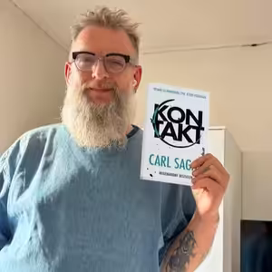 KONTAKT. Sci-fi o prvom mimozemskom kontakte, ktoré si vychutná každý čitateľ. Rozhovor s prof. Jurajom Malíčkom