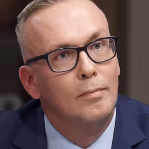 Zrušit malý státní znak? Je čechizace, když na Moravě potkáváte české lvy, říká Hýsek