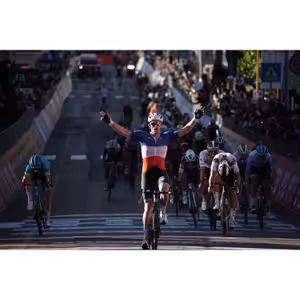 #255 GIRO ŠPECIÁL: Ganna a Démare už s double