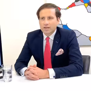 Vysoké ceny ruské ropy u nás jsou paradoxem