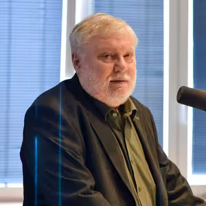 Peter Zajac - Takého kompetentného politika, ako je Merkelová, som v EÚ nevidel