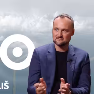 Češi se chystají na zálohování PET lahví. Na stole jsou dvě řešení