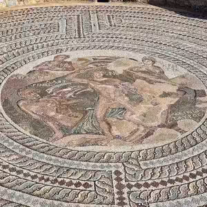 S4E10: CYPRUS - Sviatočný šofér