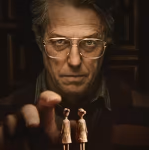 Hugh Grant prekvapuje v horore Heretik ako šialený konšpirátor