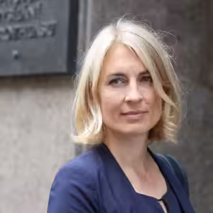 Magdalena Davis: S KSČM nemáme společného vůbec nic, tržní systém představuje dobrý základ. | Spolupředsedkyně zelených a starostka města Mníšek pod Brdy |