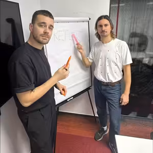 Reflektor 282: Korporátní snídani konzumuje Caribou a Jamie xx