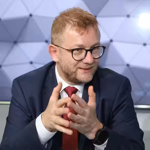 Advokát Tomáš Kamenec: Kovačič nevyhral na celej čiare. Je to pracovno-právny spor, nie boj o slobodu slova