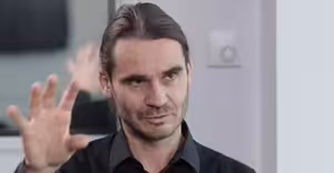 Na záchytku se dostávají i dvanáctileté děti, říká adiktolog Michal Miovský