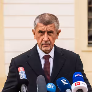 Babiš zůstává ve střetu zájmů. Co víme o fondu, kterým ho chce vyřešit?