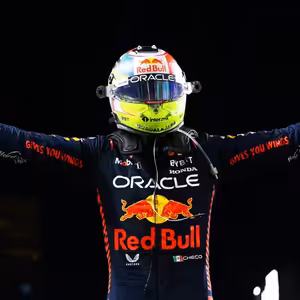 (Ne)okradený Alonso, létající Verstappen a zaskočený Pérez | EisKing DEBRIEFING 2/23