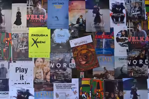 Je filmový plakát po smrti?