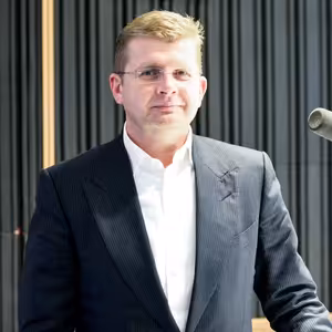 Peter Žiga - Rozhodnutie vlády neznamená nutné ukončenie... (Braňo Závodský Naživo)