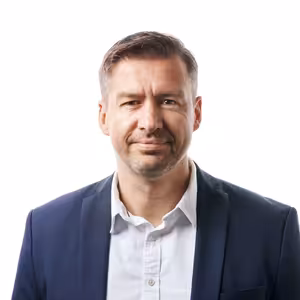 Ronald Schubert (WOOD & Company): Trh v USA nadále vyhlíží první pokles sazeb, očekávání stran firemních zisků jsou velmi optimistická